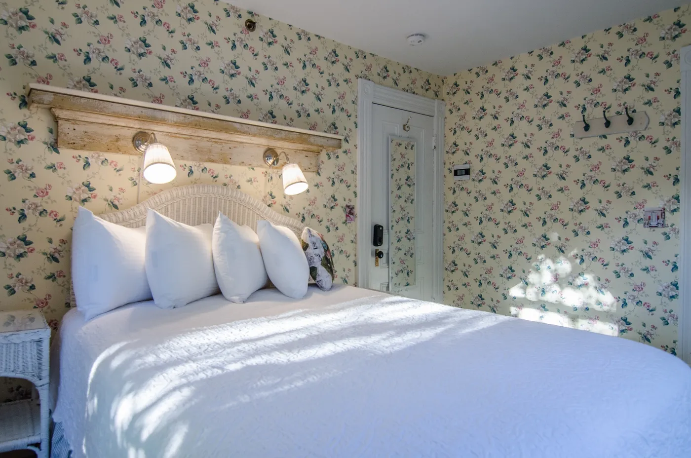 Deyett Room at Heart of the Village Inn in Shelburne Vermont — gallery image 3