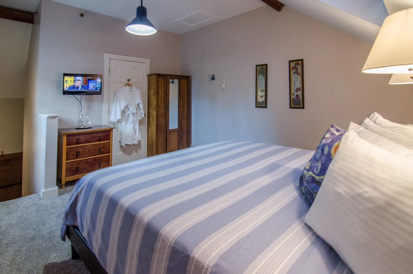 Fletcher Room at Heart of the Village Inn in Shelburne Vermont — gallery image 3