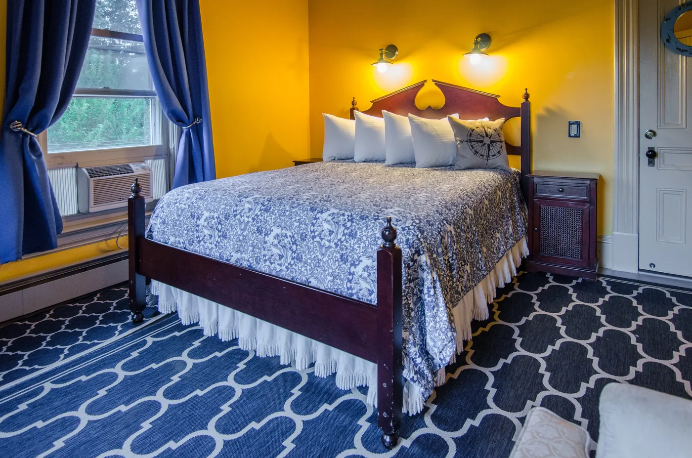 Harrington Suite at Heart of the Village Inn in Shelburne Vermont — gallery image 4