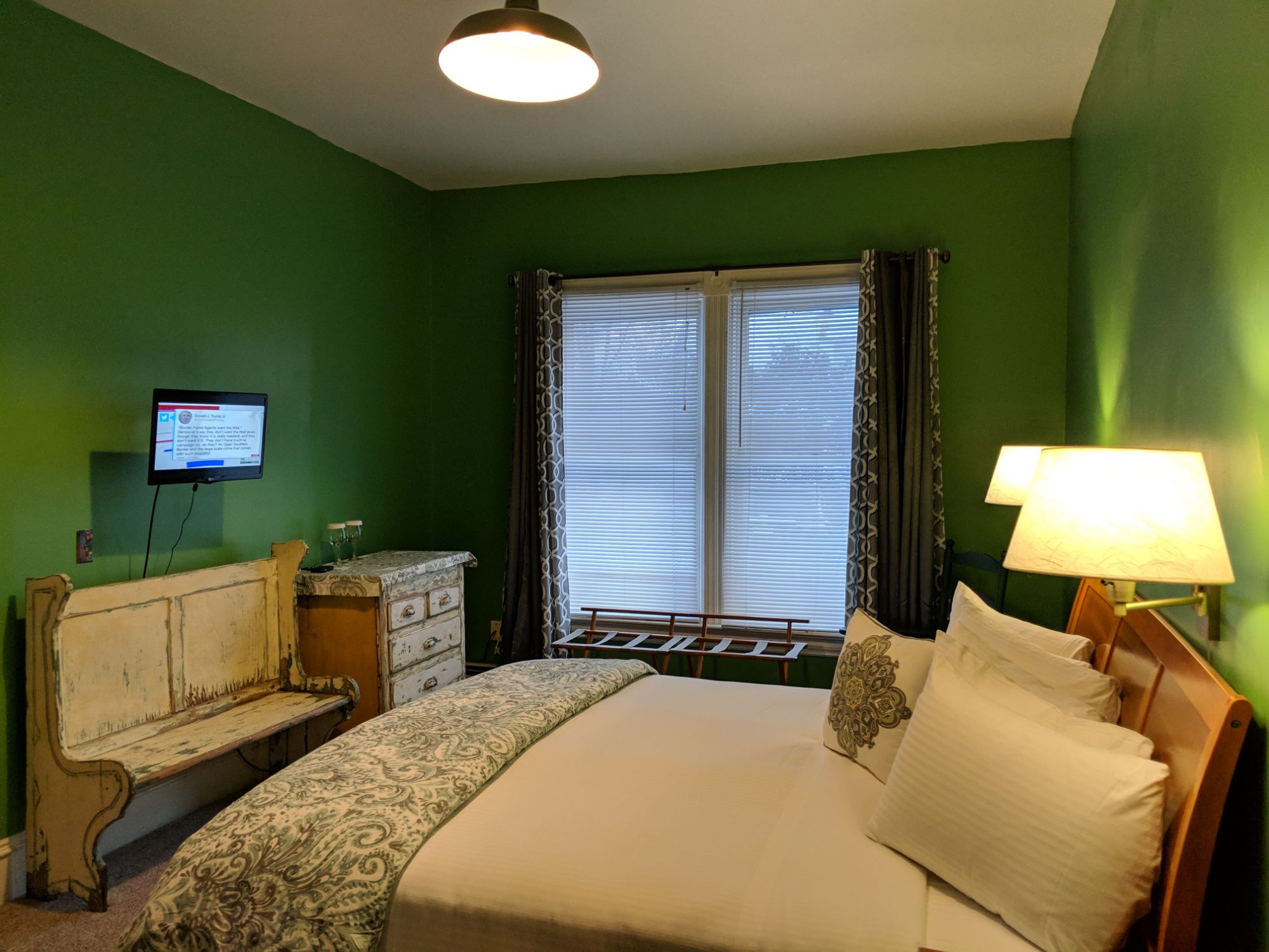 Shelburne Room at Heart of the Village Inn in Shelburne, Vermont