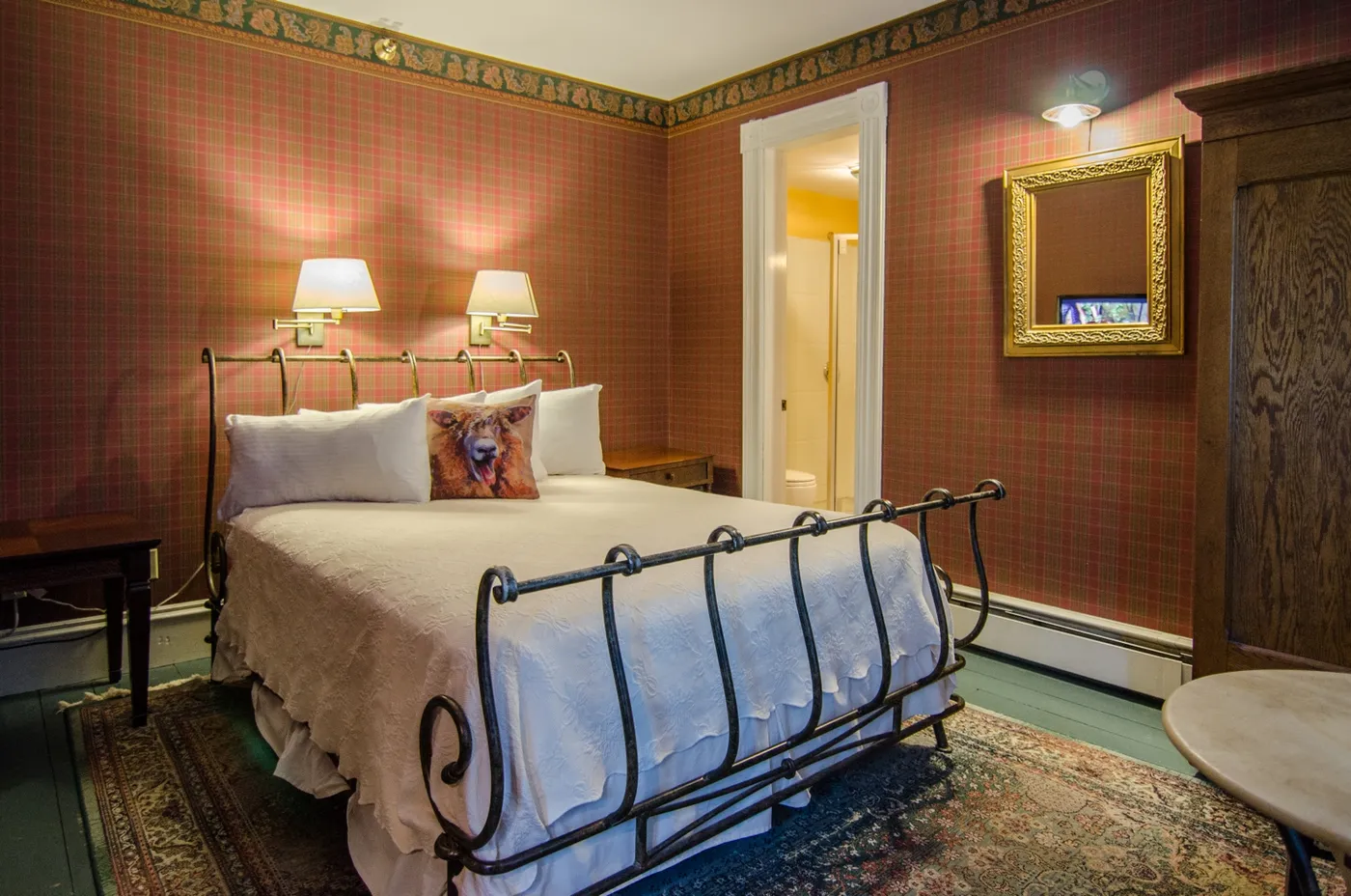 Tracy Room at Heart of the Village Inn in Shelburne Vermont