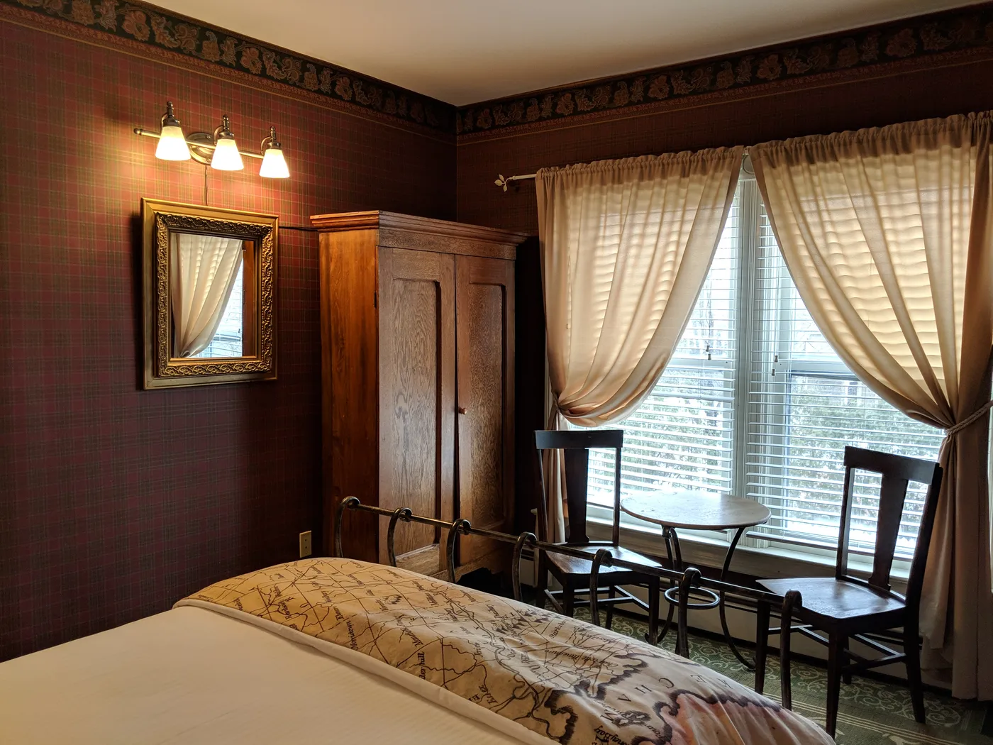 Tracy Room at Heart of the Village Inn in Shelburne Vermont — gallery image 2